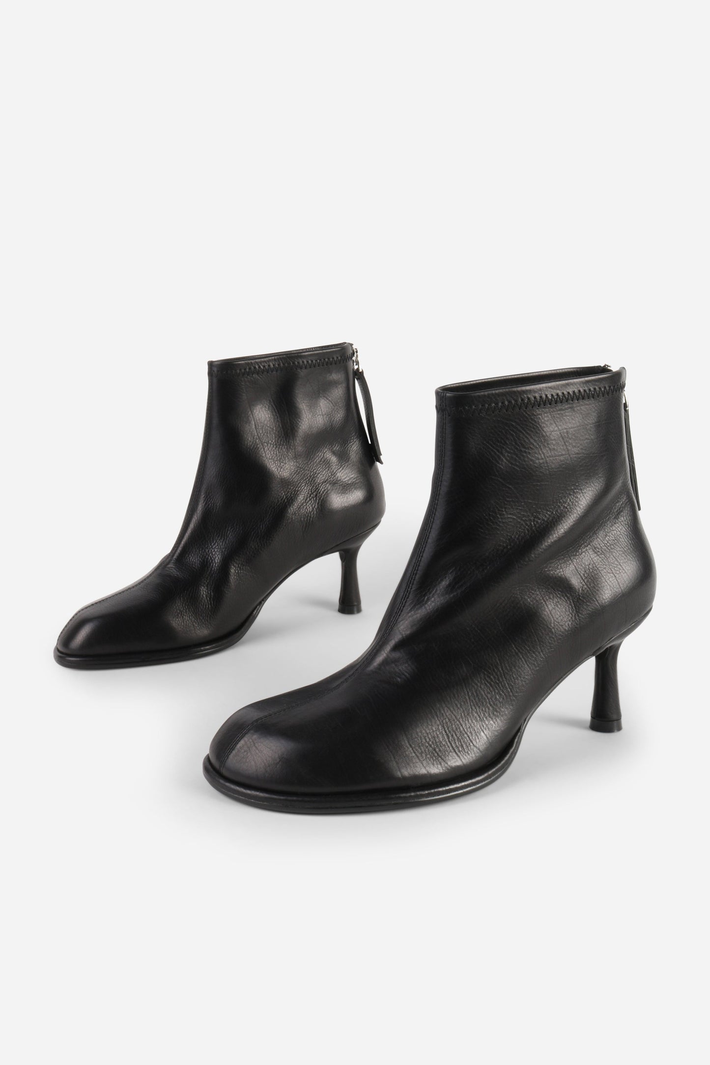 BLACK,5