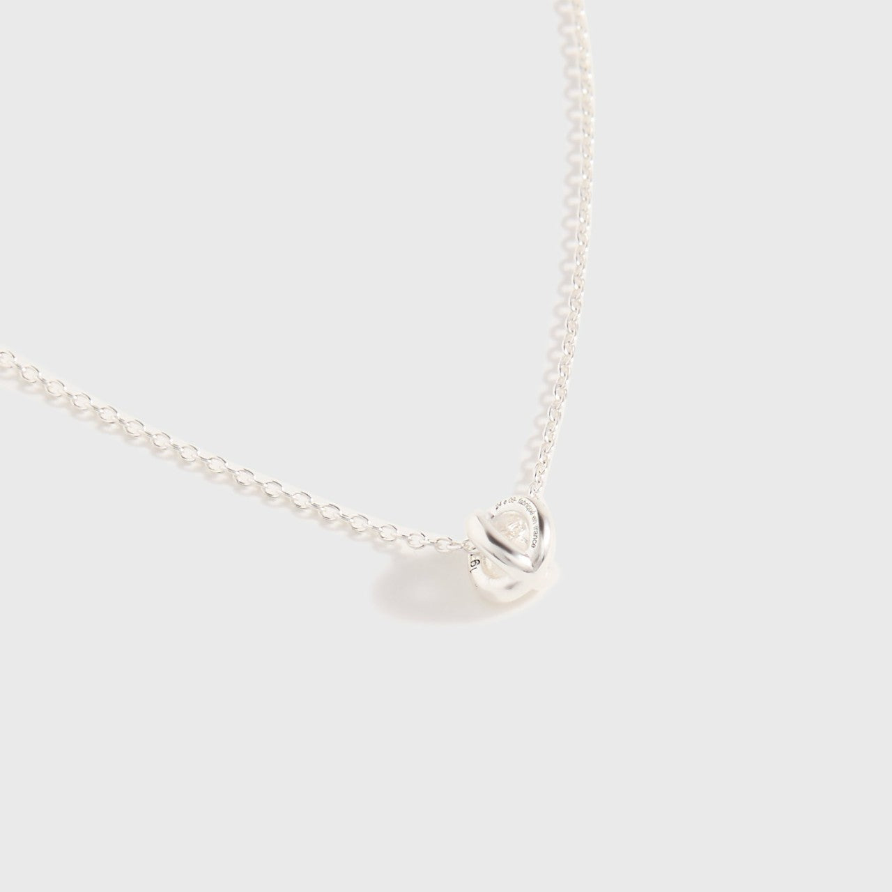 Men Kith Le Gramme 1g Polished Sterling Silver Entrelacs Pendant with Chain - S