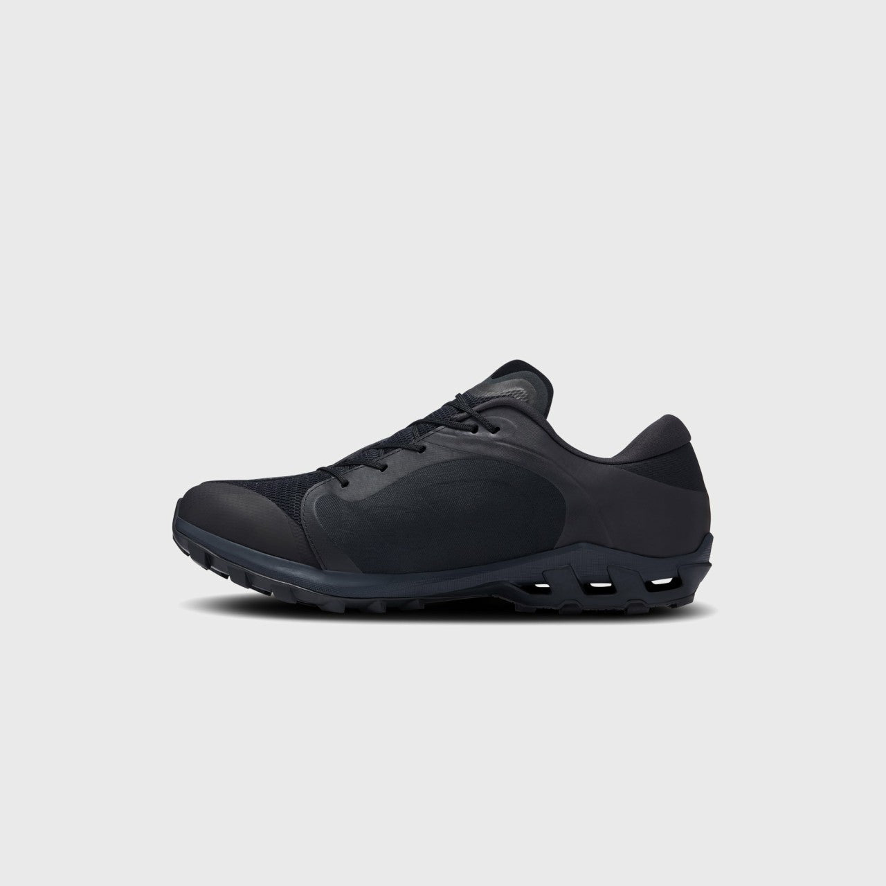 Men Kith On Running x Post Archive Faction Cloudventure Peak - All Black