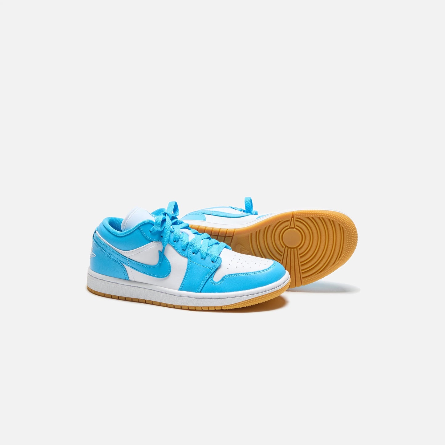 Men|Women Kith Jordan WMNS Air Jordan 1 Low - White / Gum Light Brown / Dark Powder B