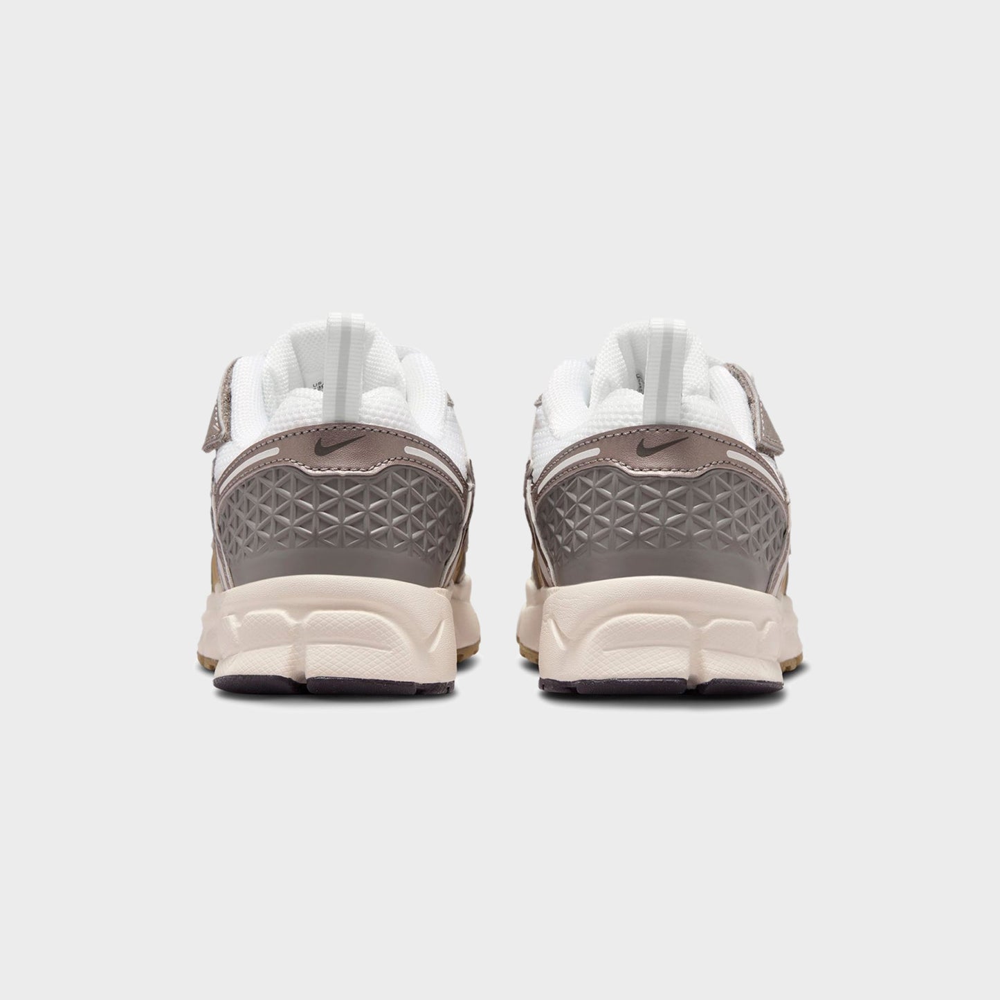 Kids Kith Nike PS Zoom Vomero 5 - Metallic Pewter / Medium Ash / Parachute Beige
