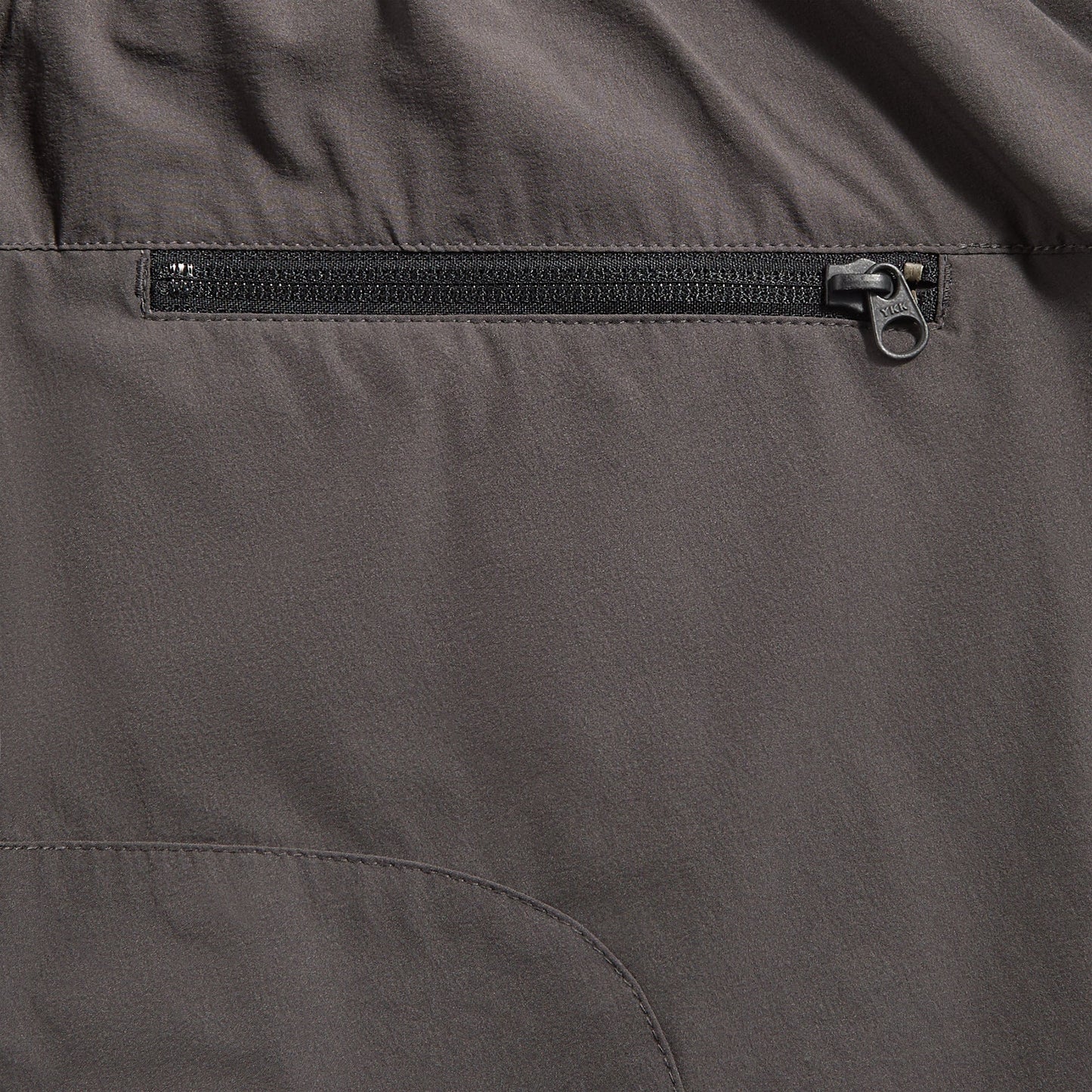 Men Kith Maharishi 6042 Recycled Nylon Cargo Shorts - Charcoal