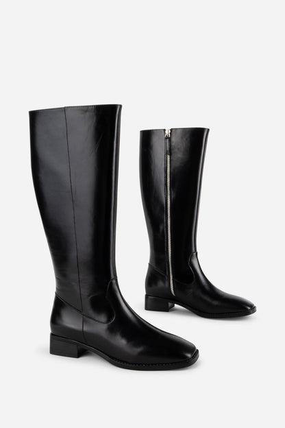 Intentionally Blank TAME KNEE HIGH BOOT