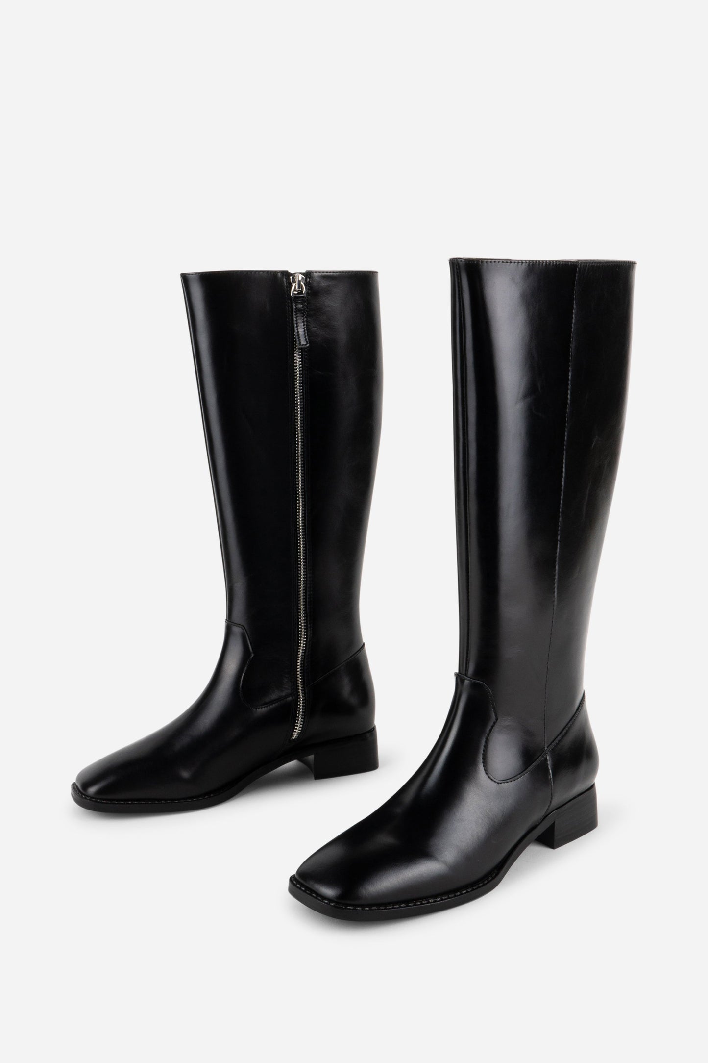 Intentionally Blank TAME KNEE HIGH BOOT