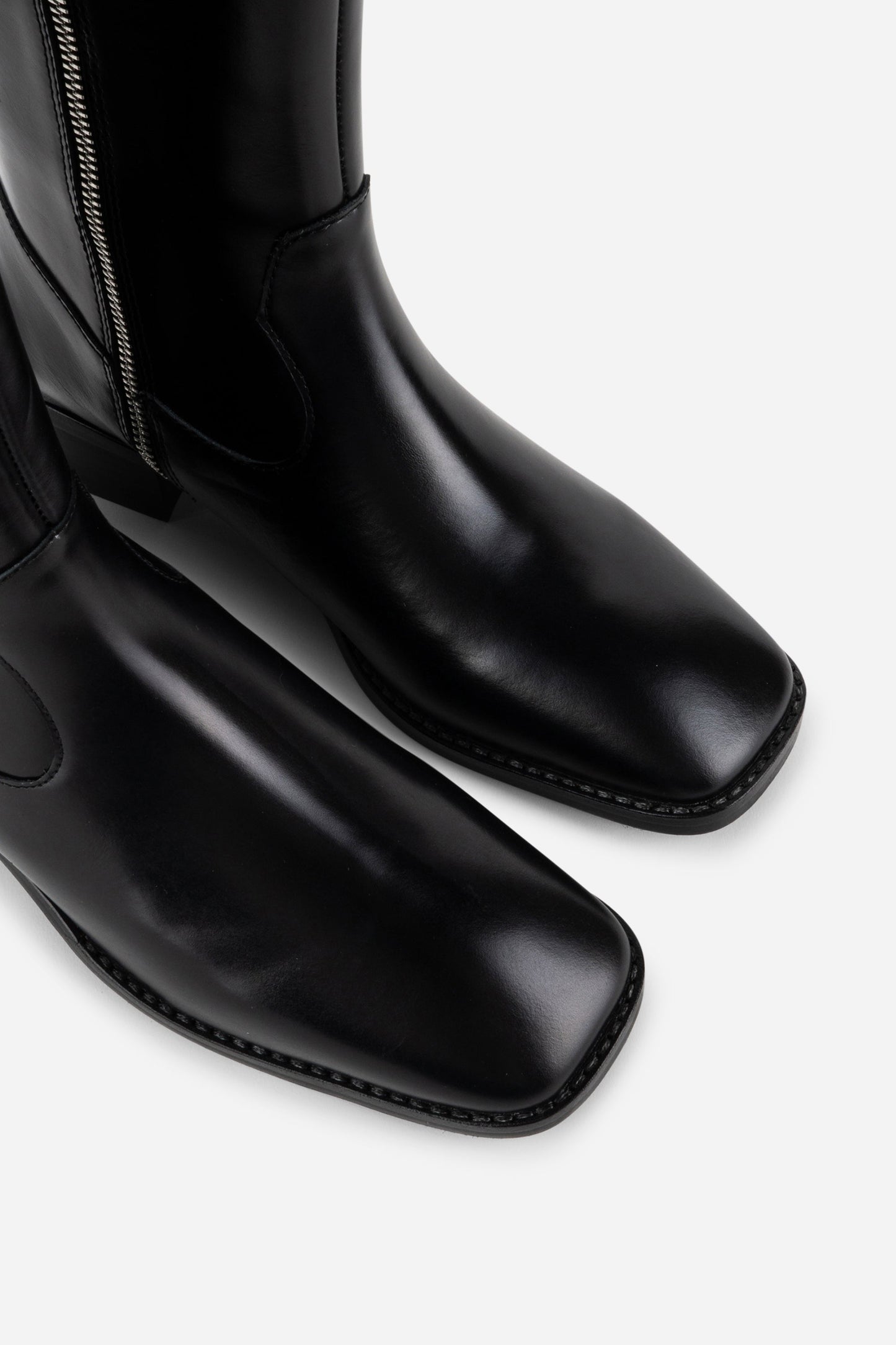 Intentionally Blank TAME KNEE HIGH BOOT