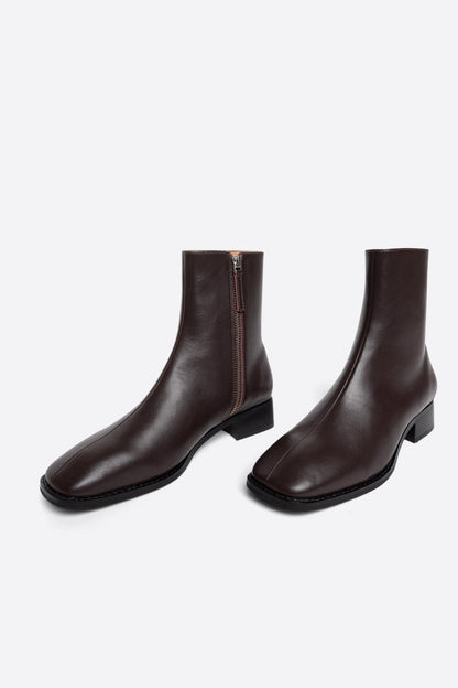 Intentionally Blank TOUR LEATHER BOOT