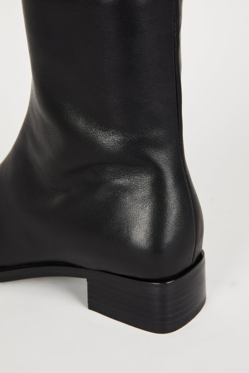 Intentionally Blank TOUR LEATHER BOOT