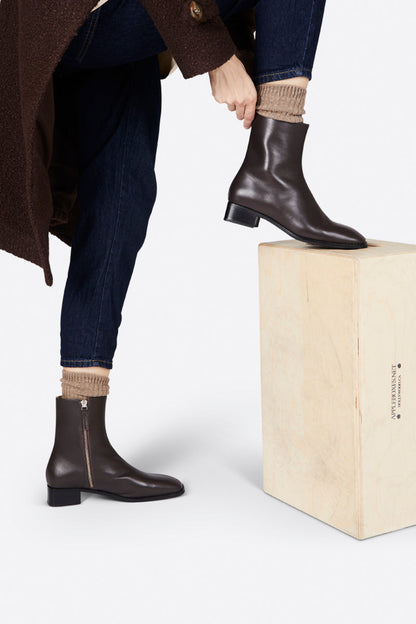 Intentionally Blank TOUR LEATHER BOOT