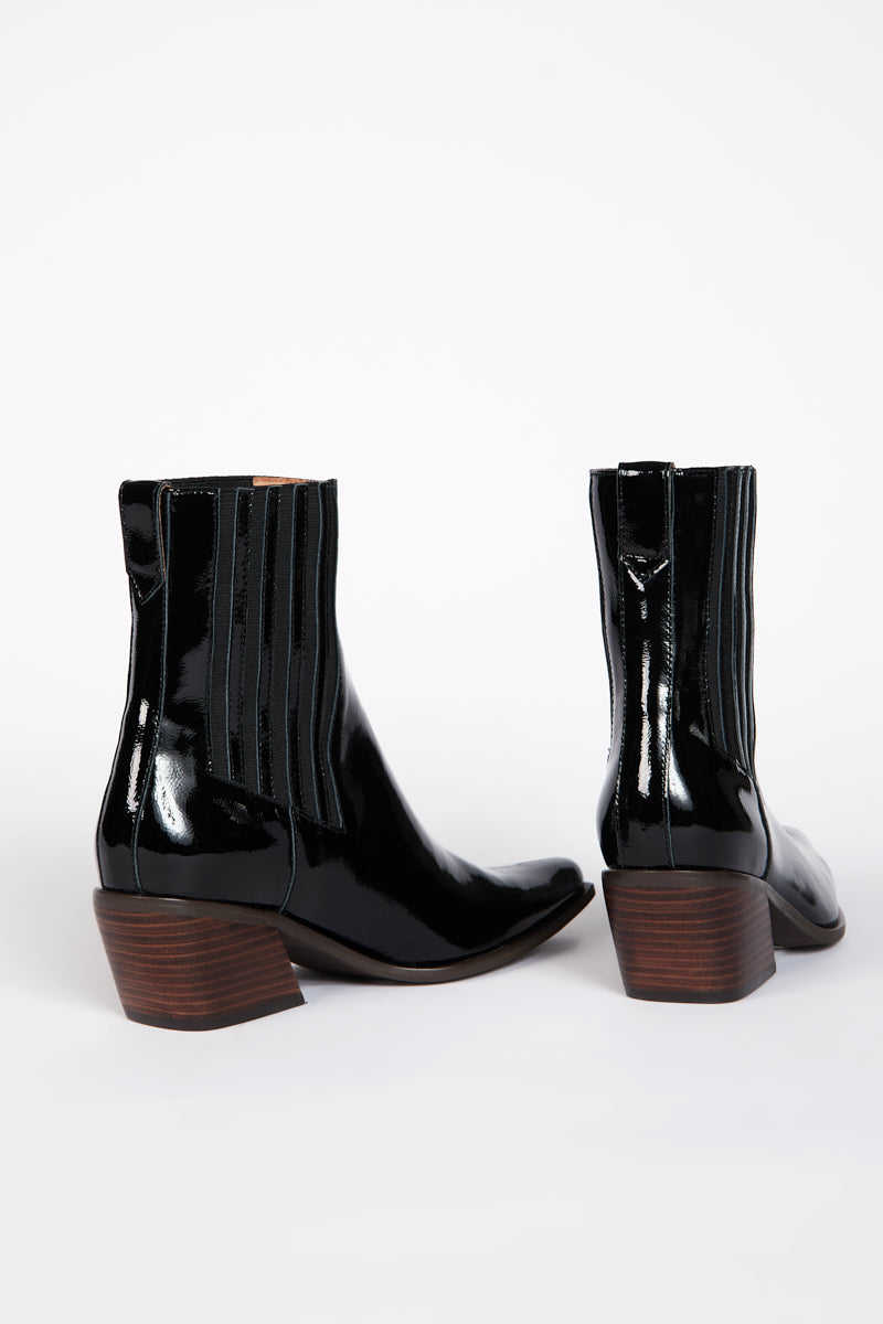 Intentionally Blank HILLARY PATENT WESTERN BOOT