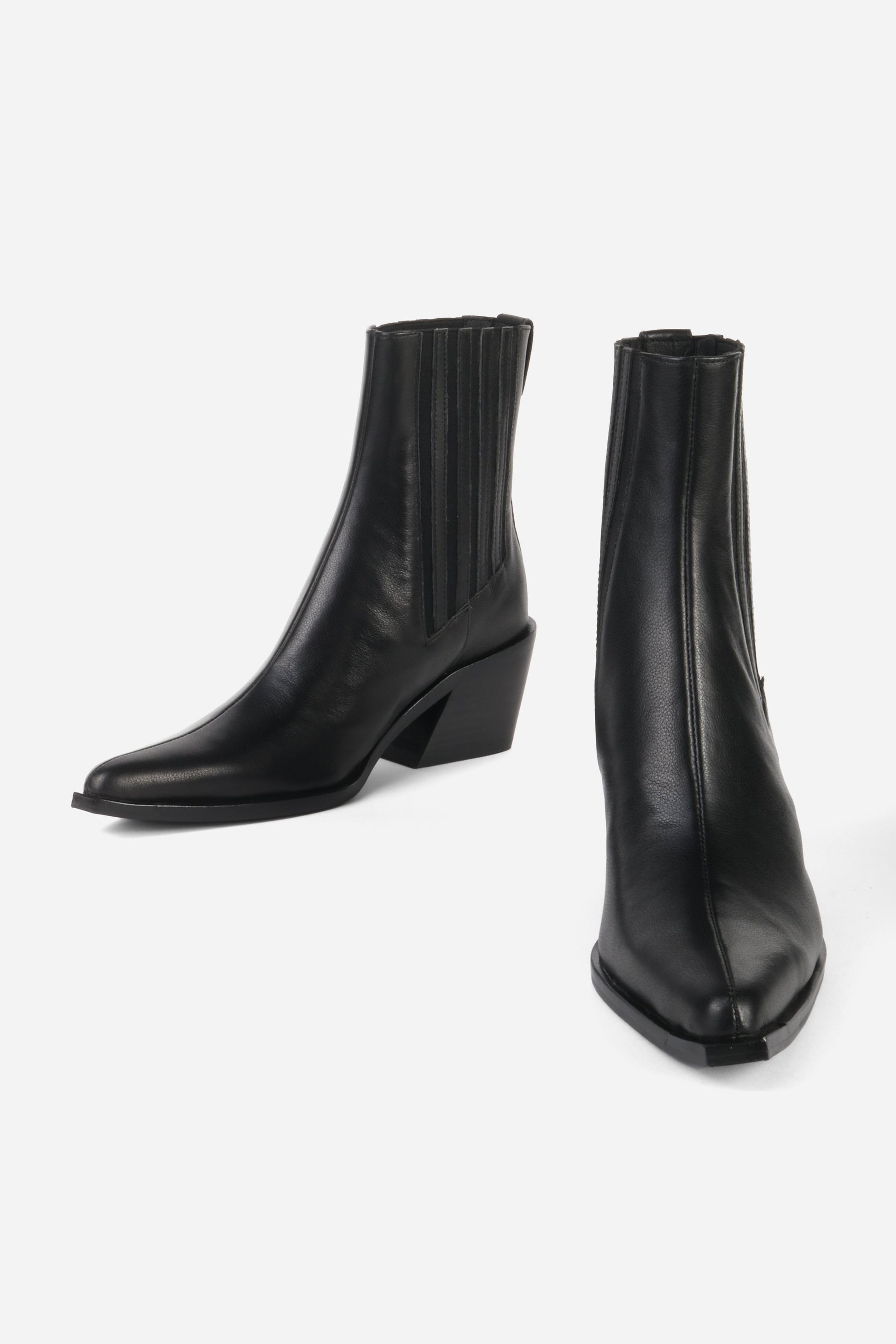 Intentionally Blank HILLARY LEATHER WESTERN BOOT