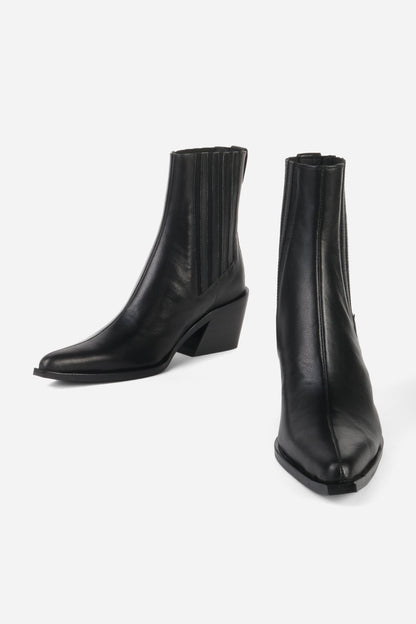 Intentionally Blank HILLARY LEATHER WESTERN BOOT