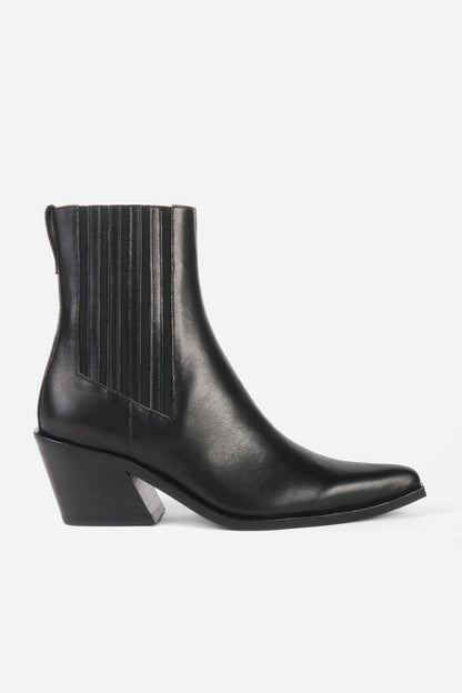 Intentionally Blank HILLARY LEATHER WESTERN BOOT