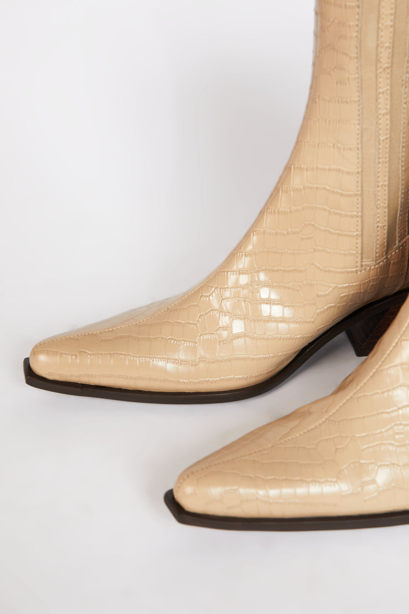 Intentionally Blank HILLARY CROC WESTERN BOOT