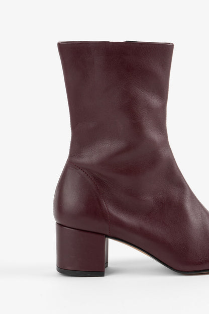 Intentionally Blank CARLTON HEELED MID BOOT