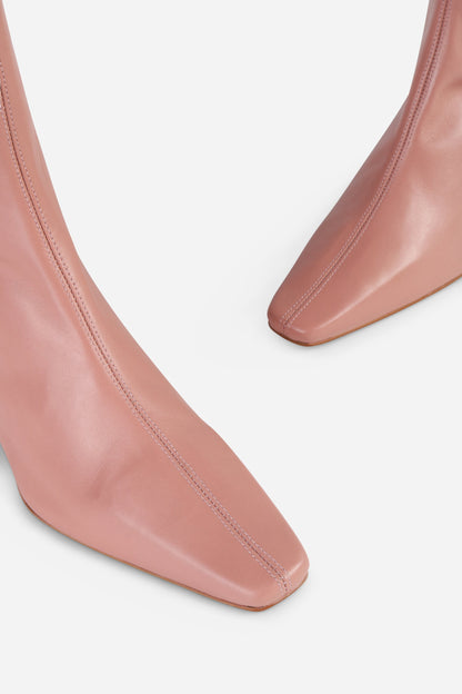 Intentionally Blank CARLTON HEELED MID BOOT