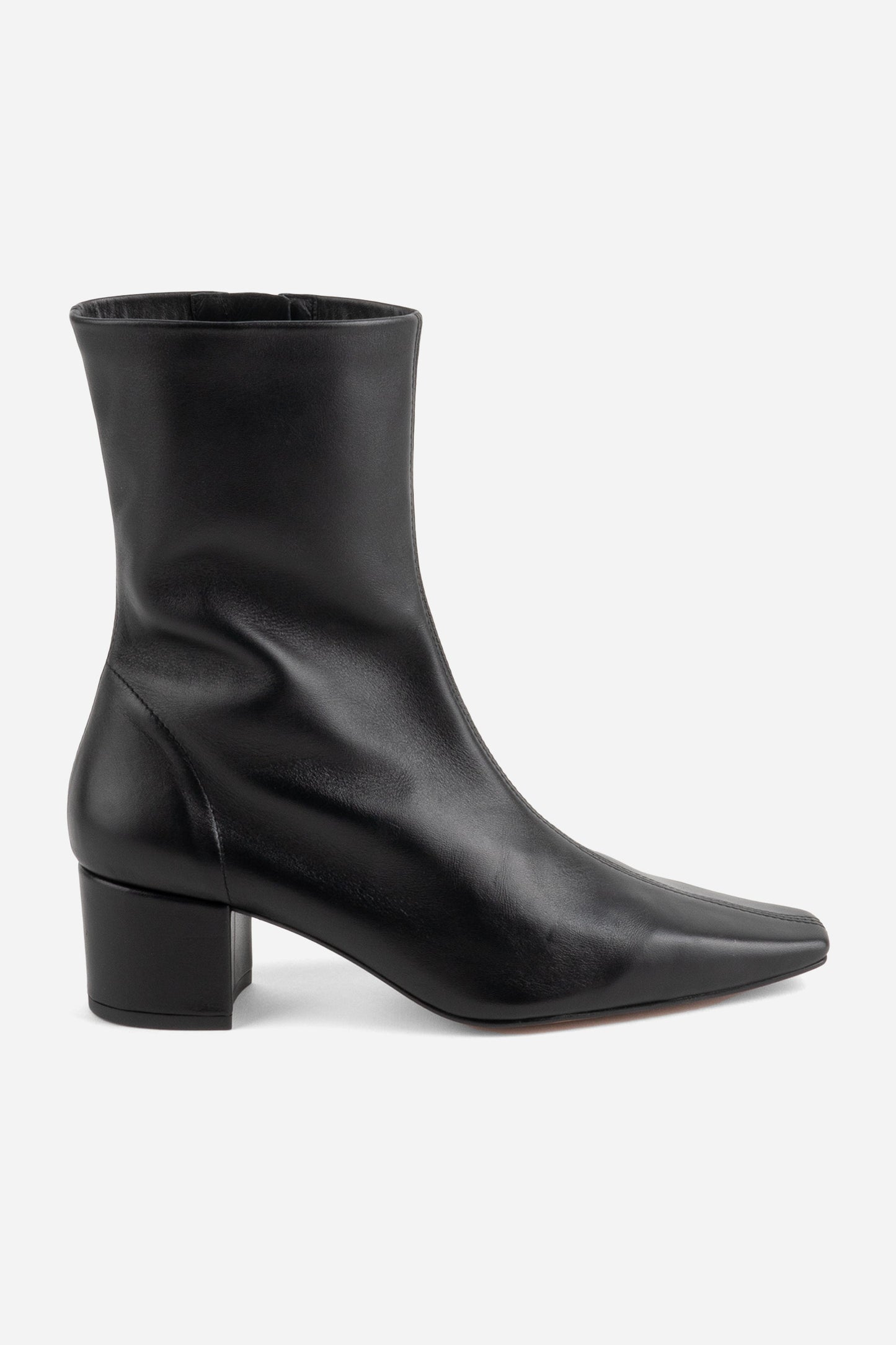 Intentionally Blank CARLTON HEELED MID BOOT