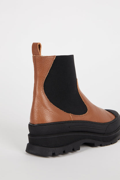Intentionally Blank COURT LUG SOLE PLATFORM BOOT