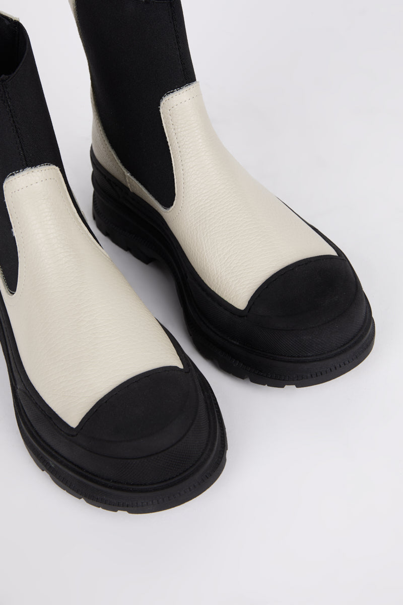 Intentionally Blank COURT LUG SOLE PLATFORM BOOT