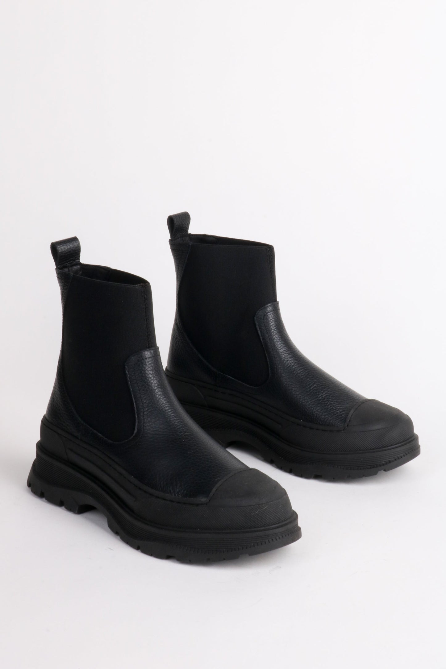 BLACK,35