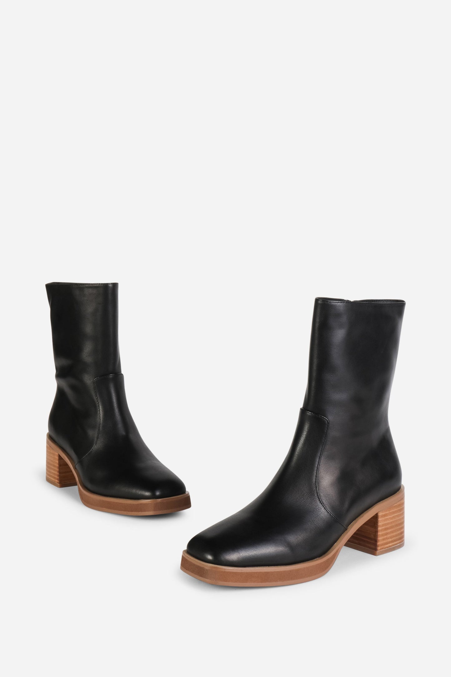 Intentionally Blank NORFOLK STACKED HEEL ANKLE BOOT