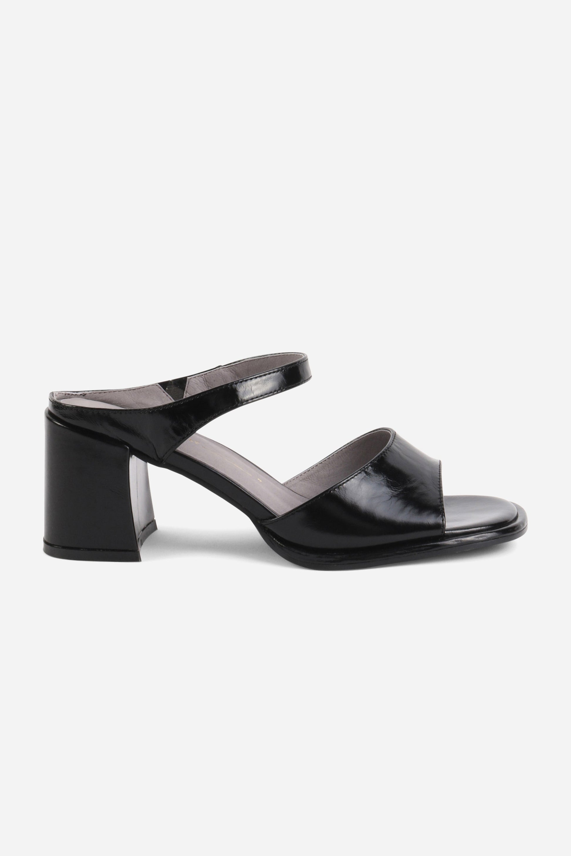 Intentionally Blank APEX BLOCK HEEL SANDAL
