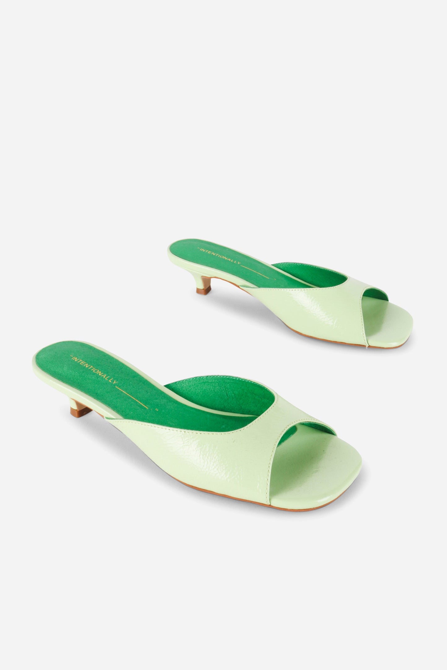 Intentionally Blank CEE KITTEN HEEL MULE