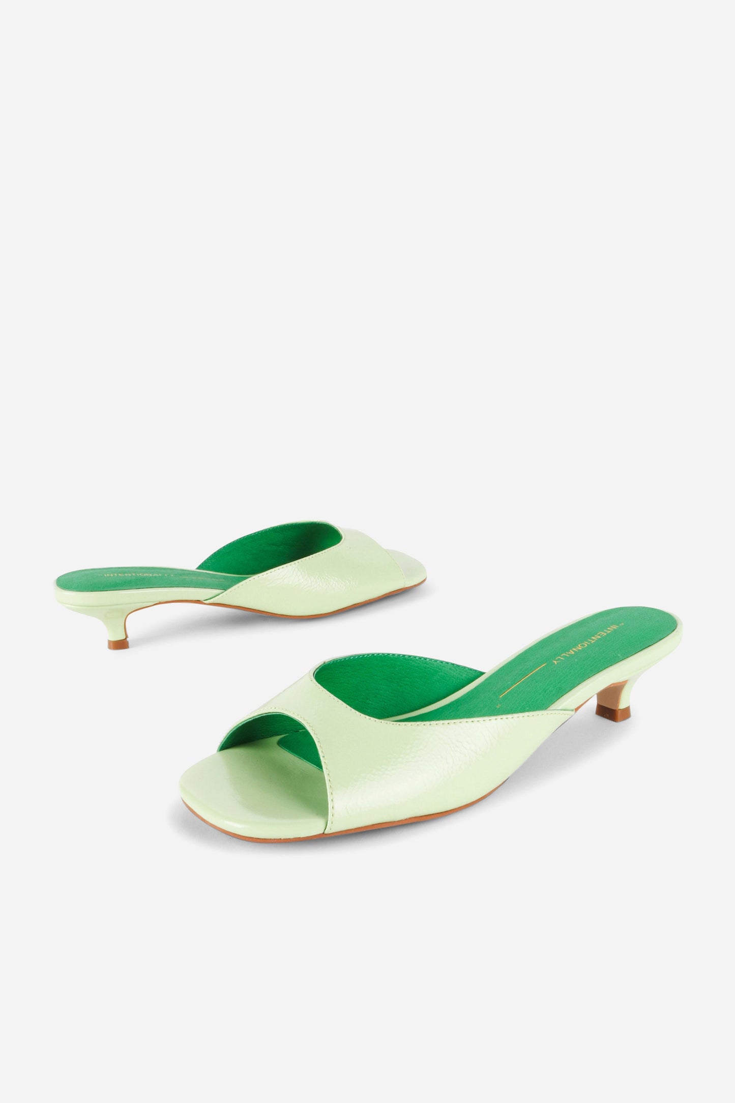 Intentionally Blank CEE KITTEN HEEL MULE
