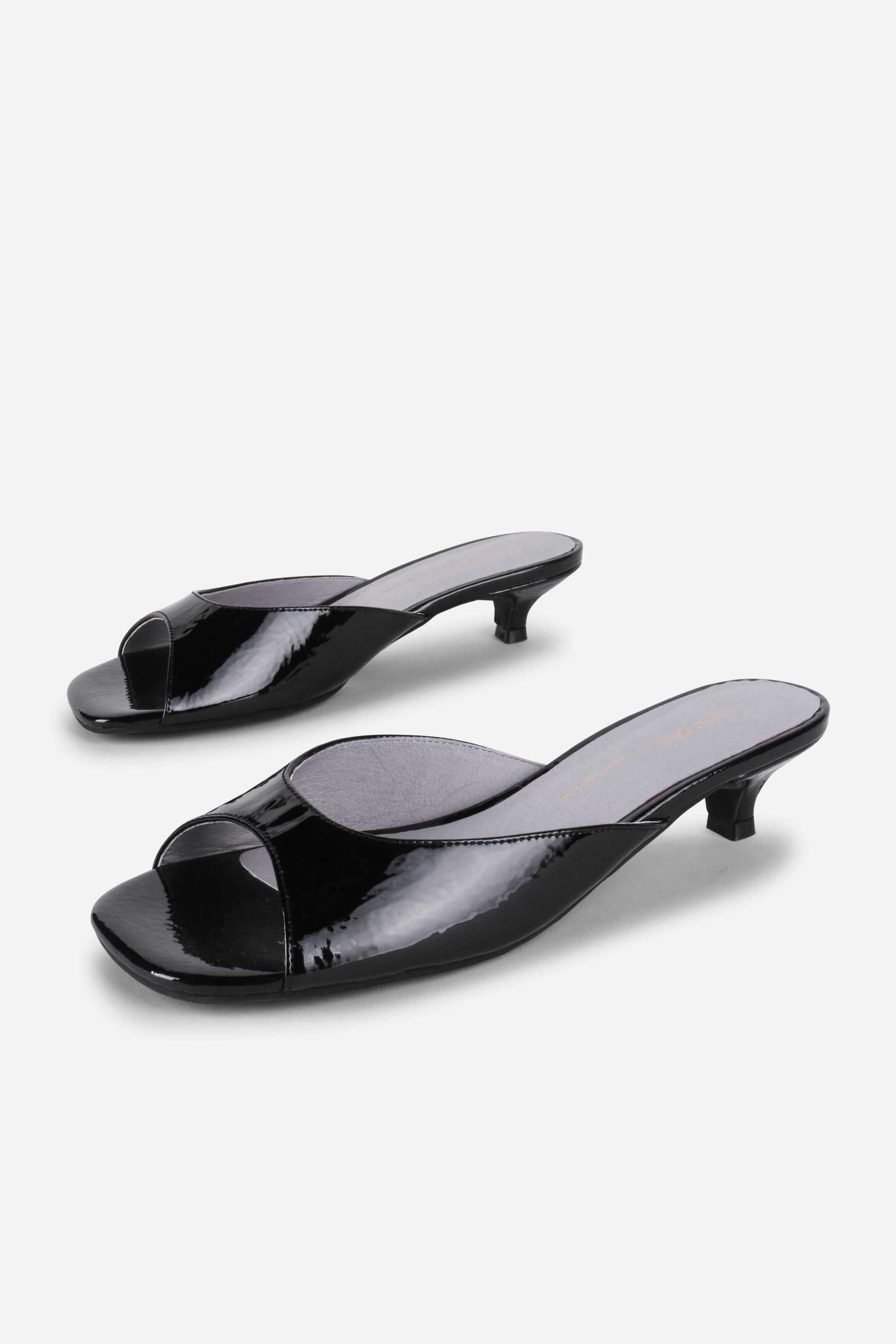 Intentionally Blank CEE KITTEN HEEL MULE