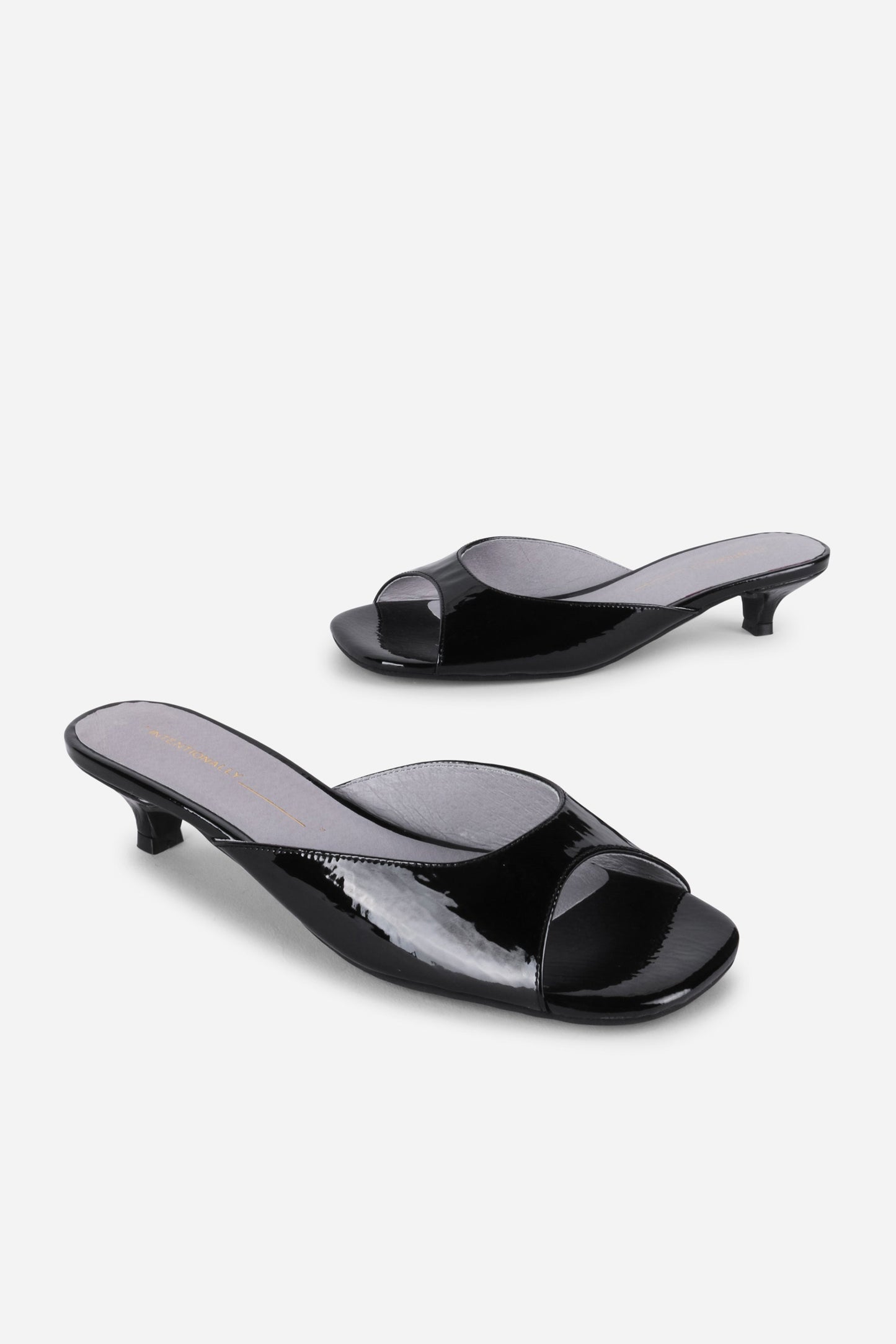 Intentionally Blank CEE KITTEN HEEL MULE