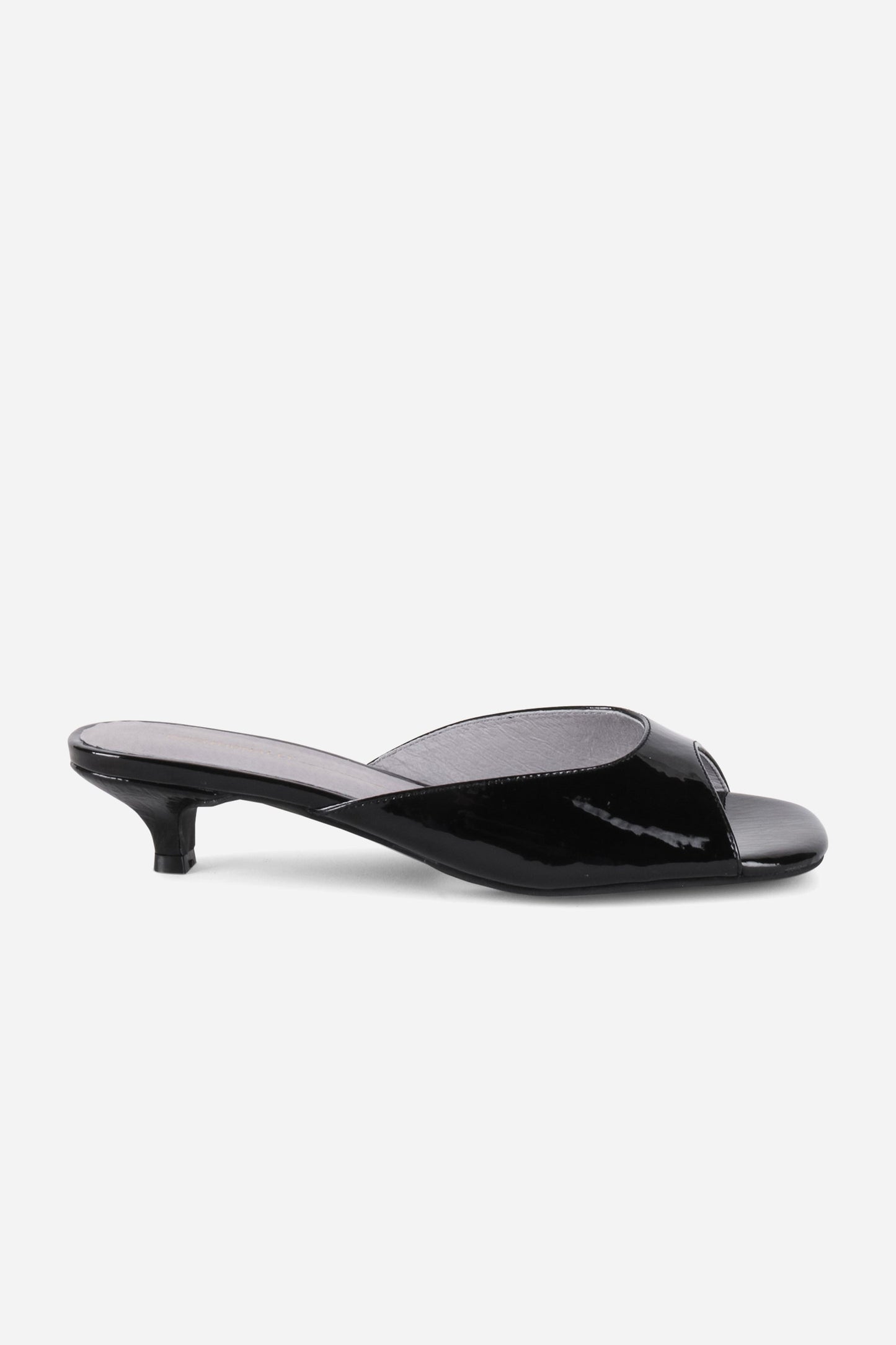 Intentionally Blank CEE KITTEN HEEL MULE