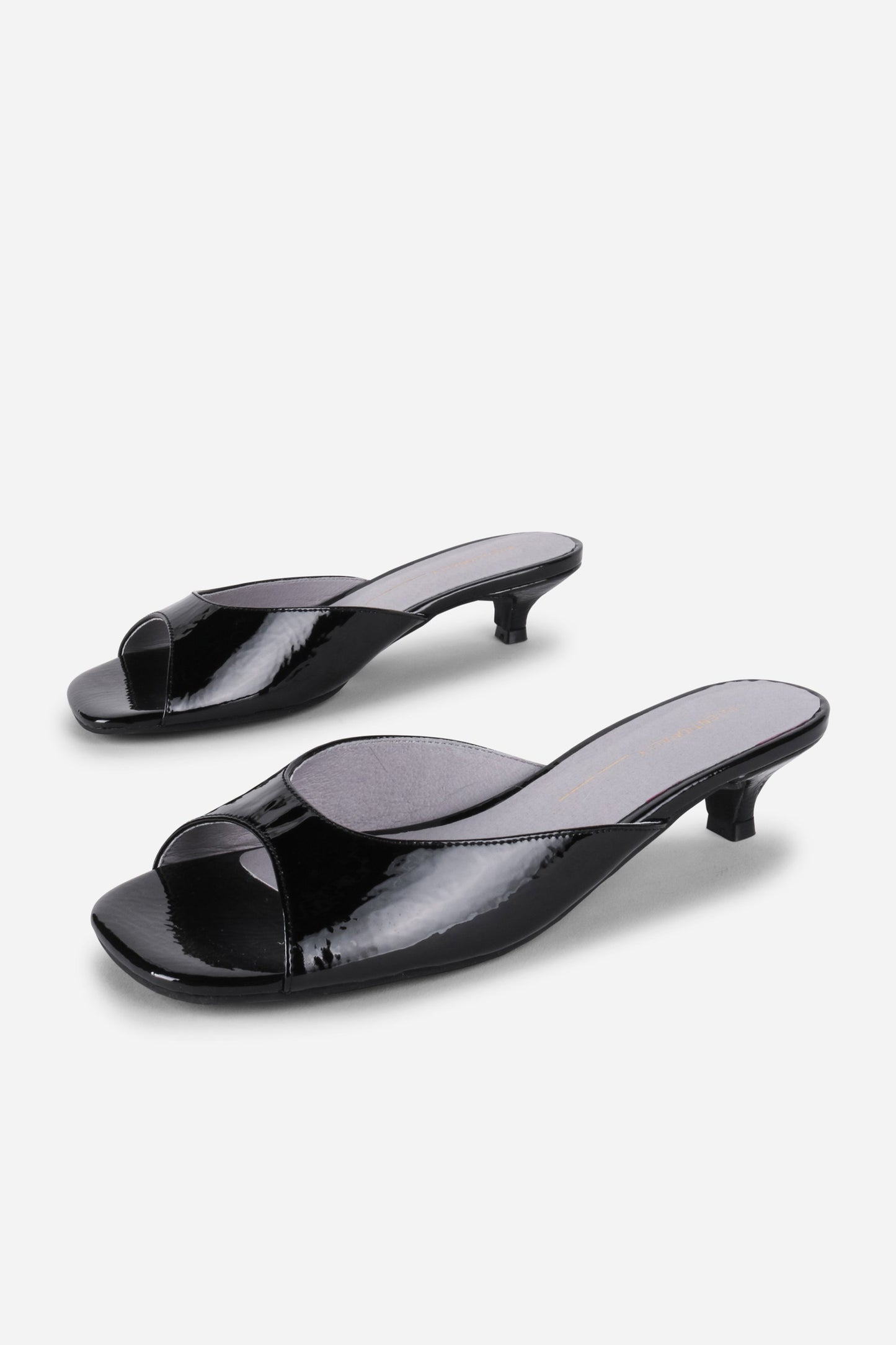 BLACK,5