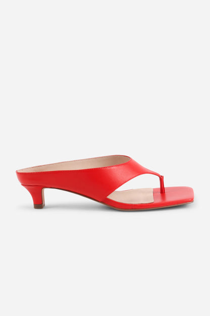 Intentionally Blank YEAR AHEAD LEATHER KITTEN HEEL