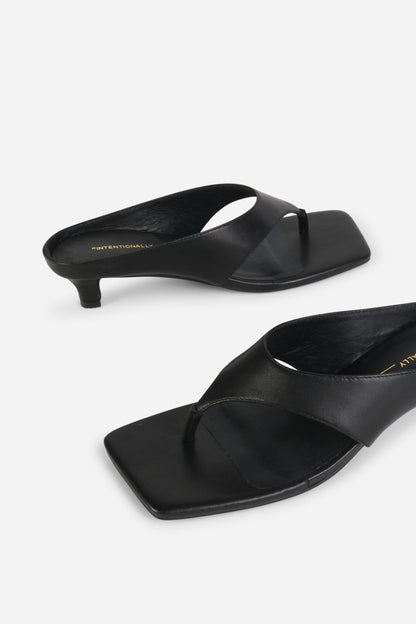 Intentionally Blank YEAR AHEAD LEATHER KITTEN HEEL