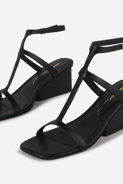 Intentionally Blank SEMY WEDGE HEEL SANDAL