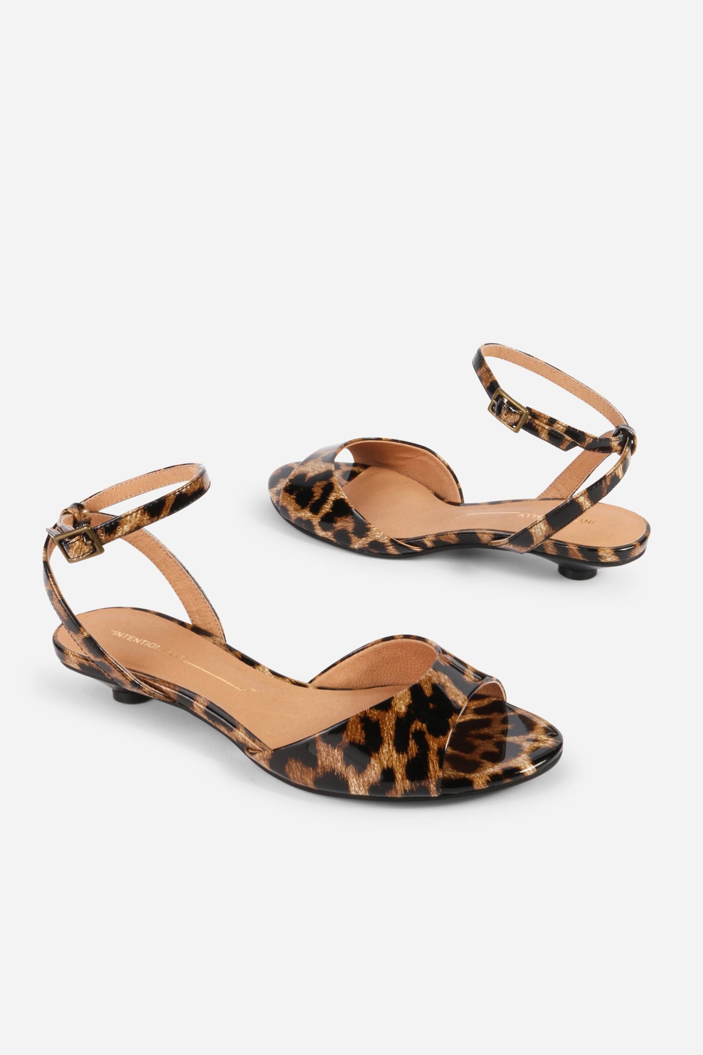 Intentionally Blank ECHO KITTEN HEEL SANDAL