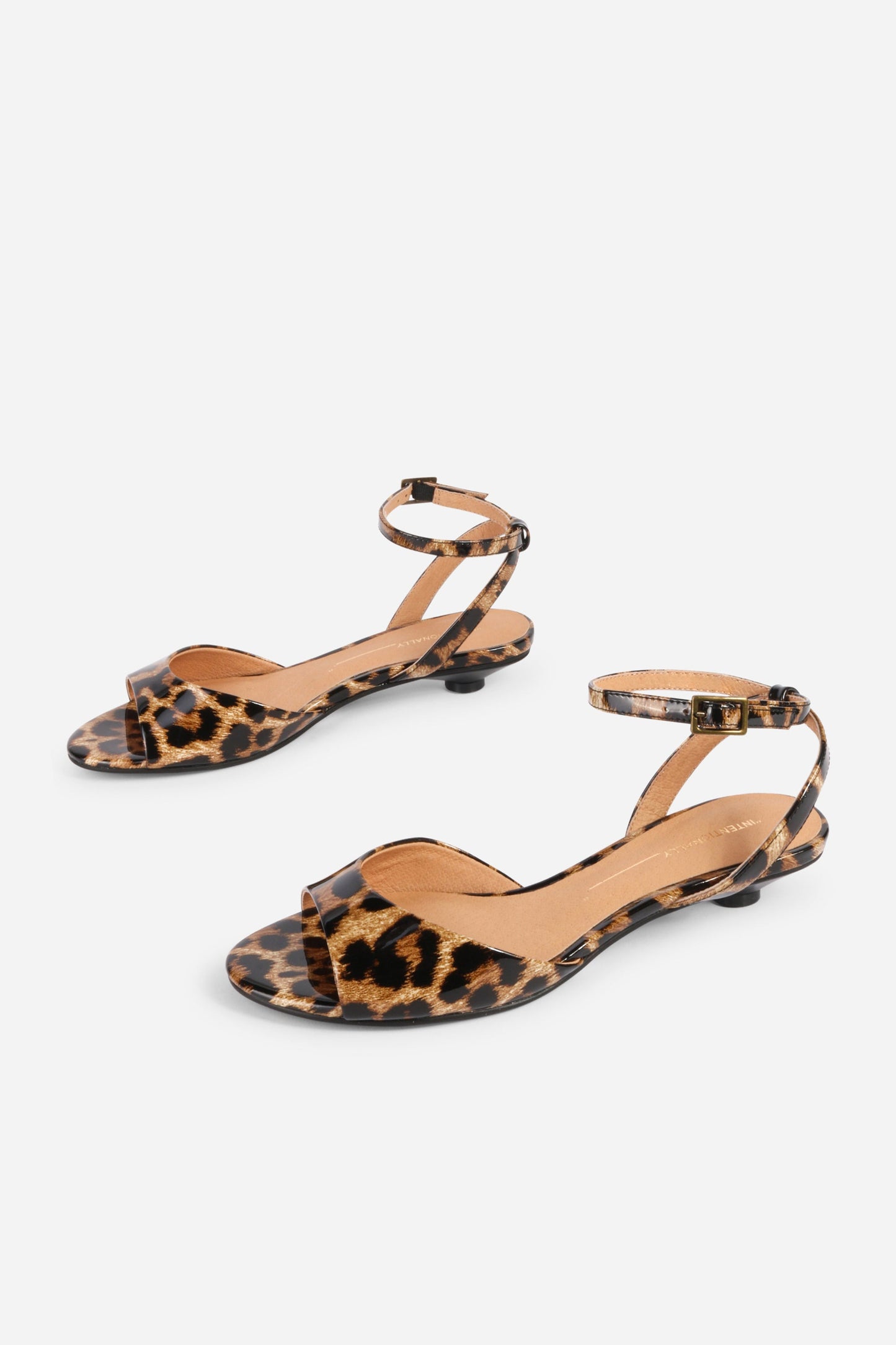 Intentionally Blank ECHO KITTEN HEEL SANDAL