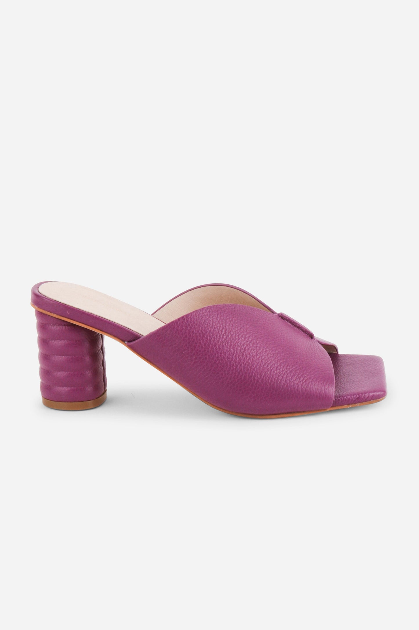 Intentionally Blank KAMIKA HEEL