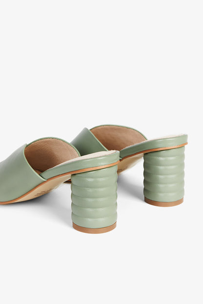 Intentionally Blank KAMIKA HEEL