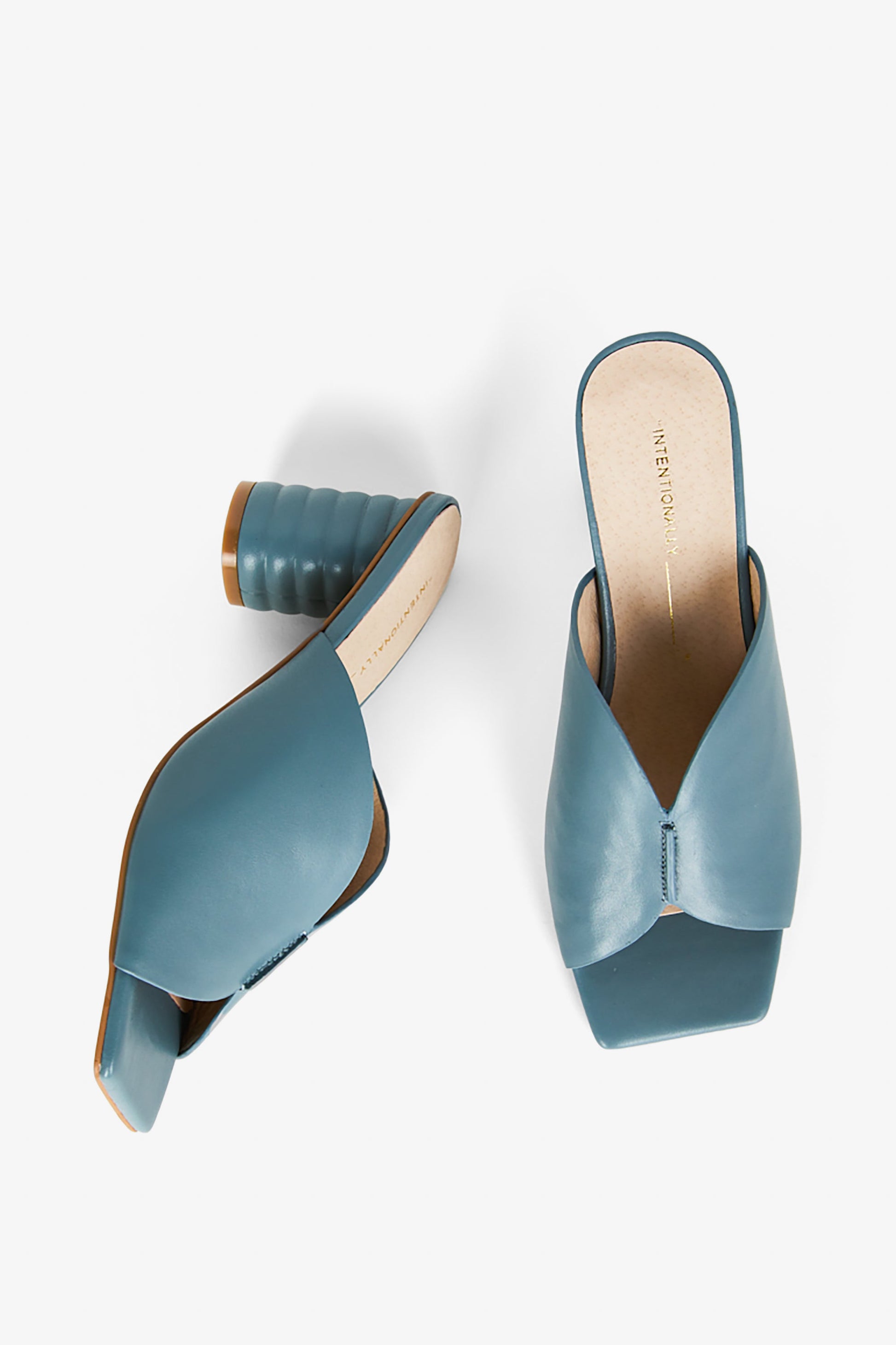 Intentionally Blank KAMIKA HEEL