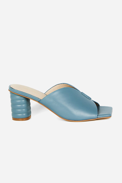 Intentionally Blank KAMIKA HEEL