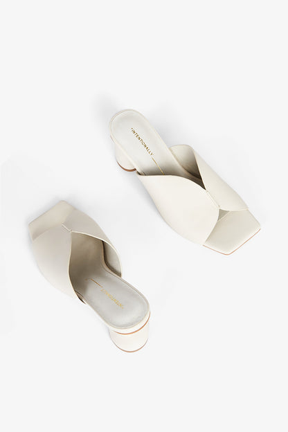 Intentionally Blank KAMIKA HEEL