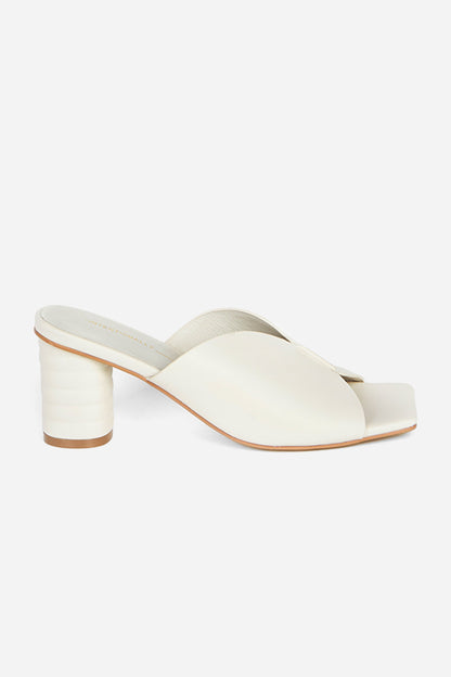 Intentionally Blank KAMIKA HEEL