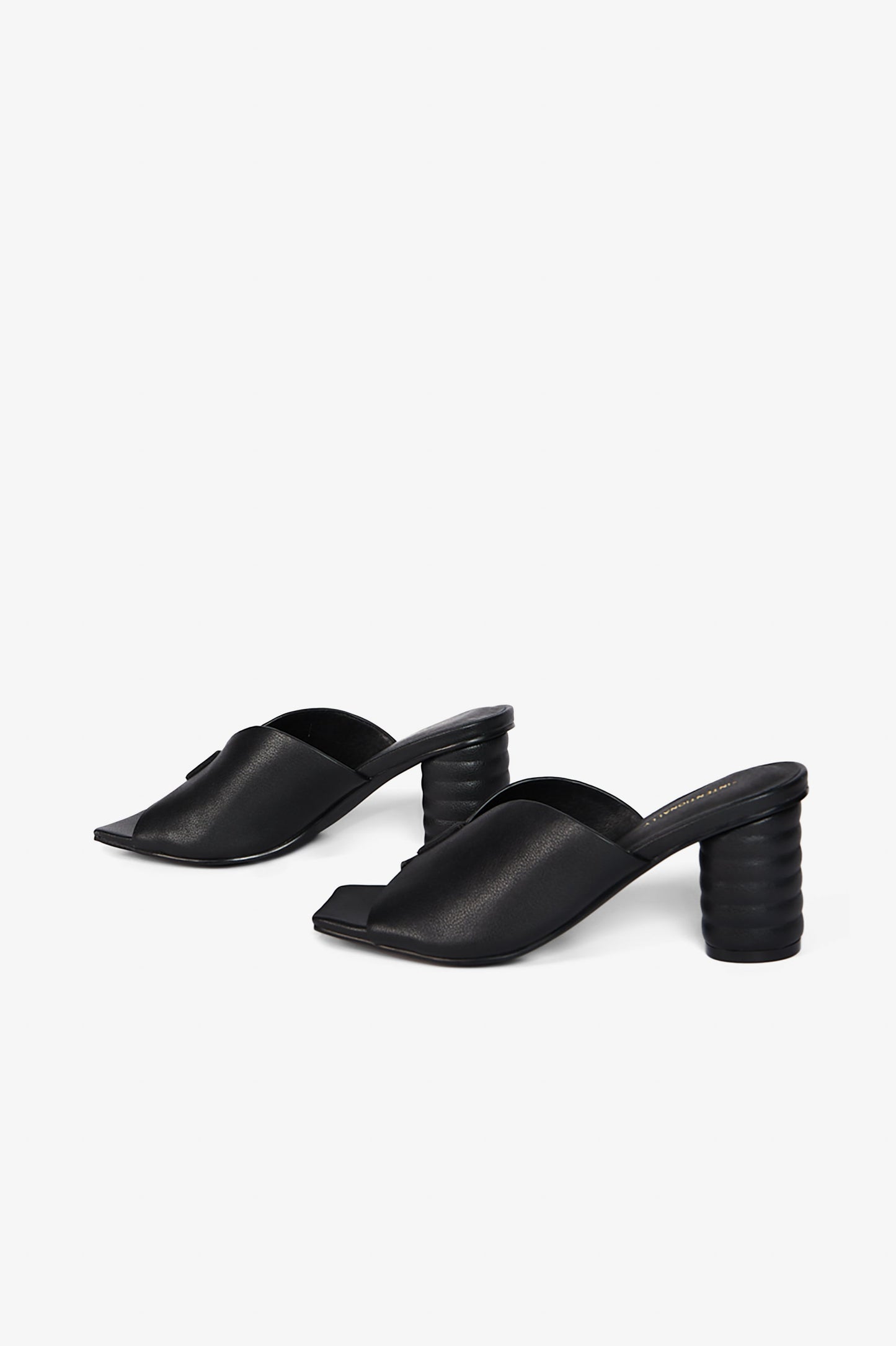 BLACK,5