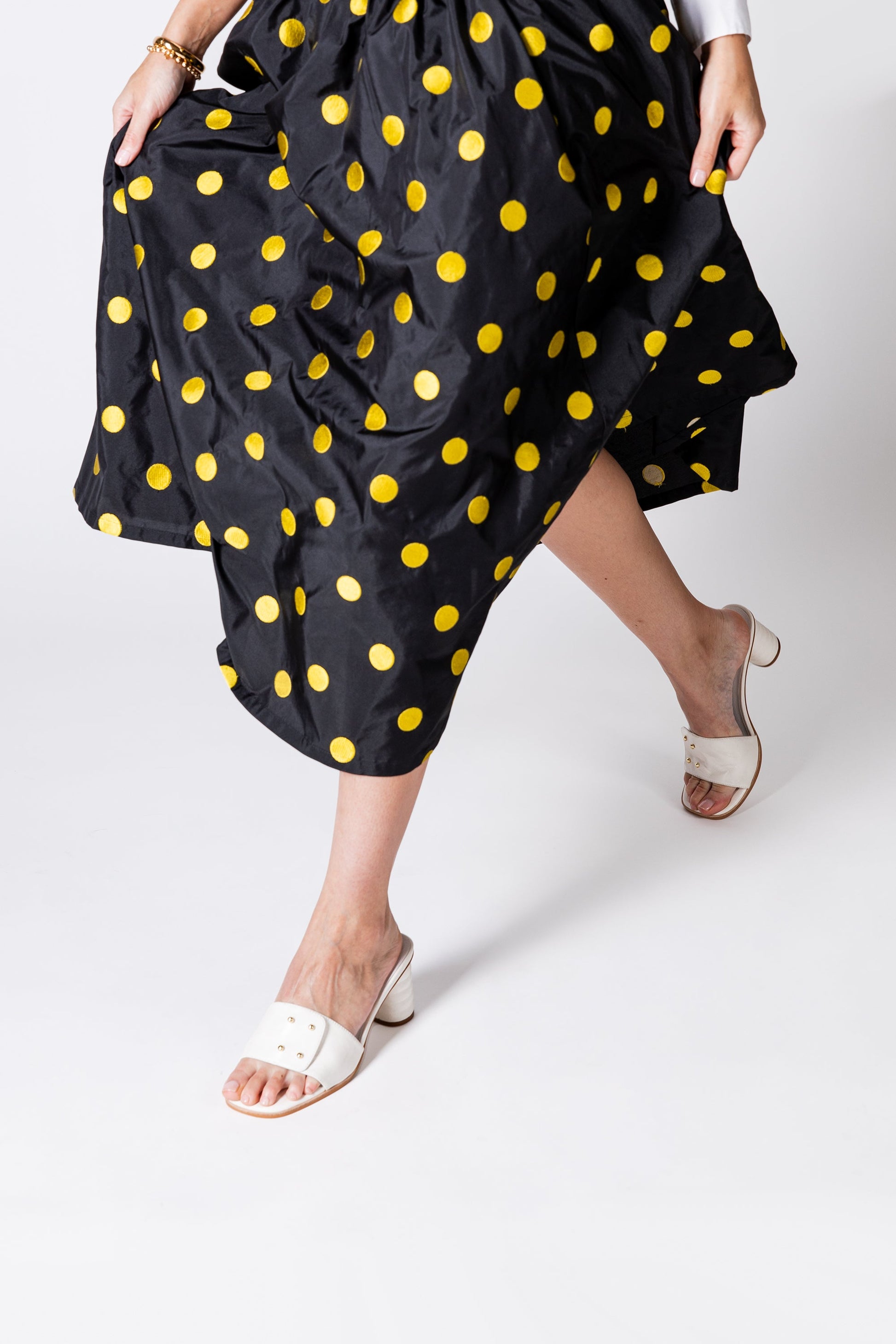 Intentionally Blank KIZMIT MULE HEEL