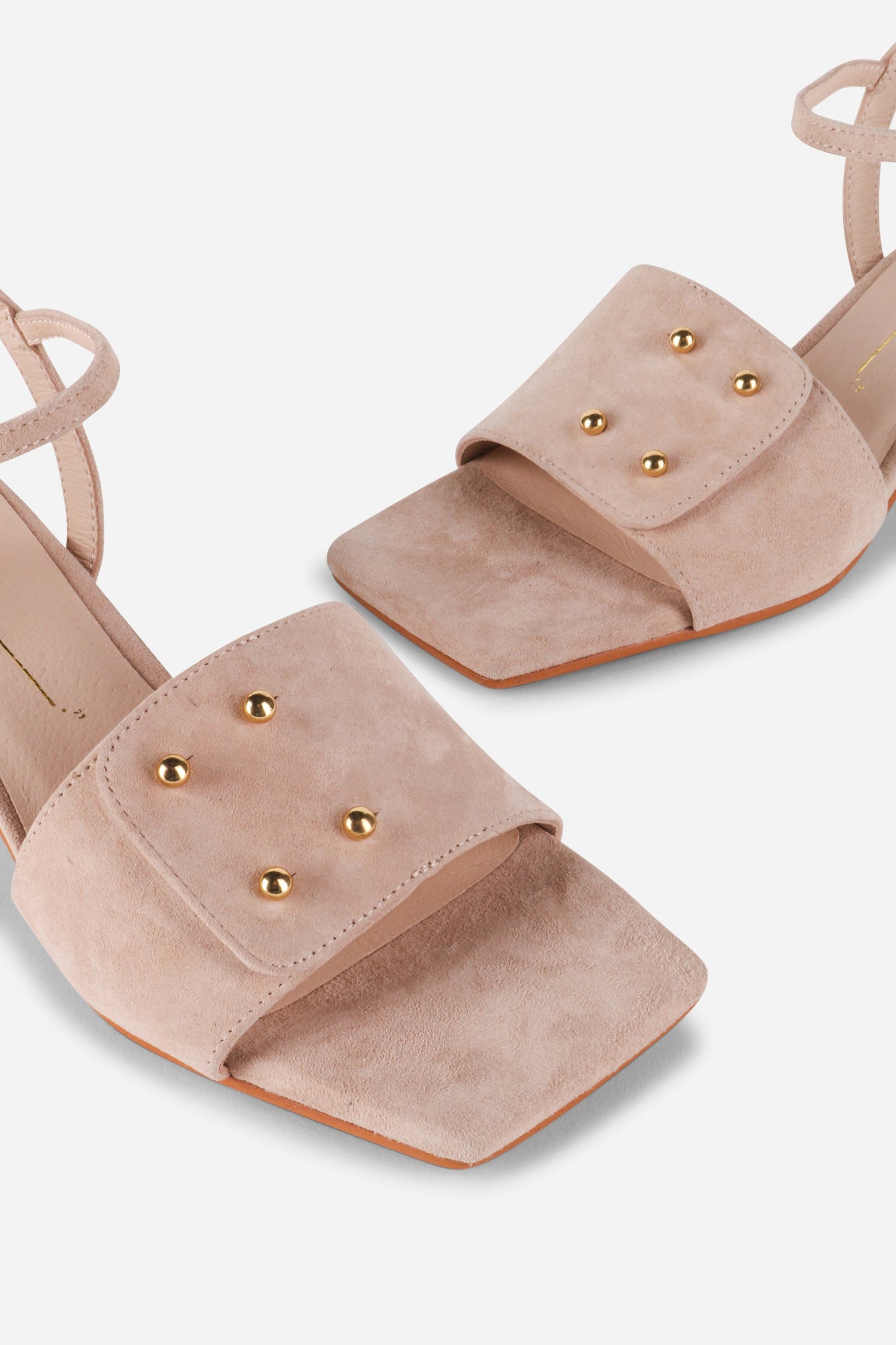 Intentionally Blank KARIZMA BLOCK HEEL SANDAL
