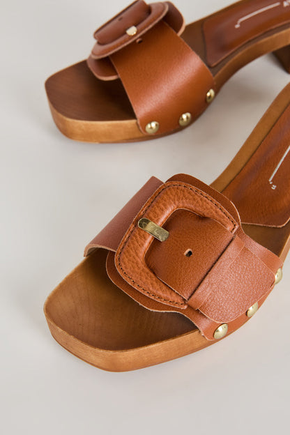 Intentionally Blank MAR LEATHER CLOG
