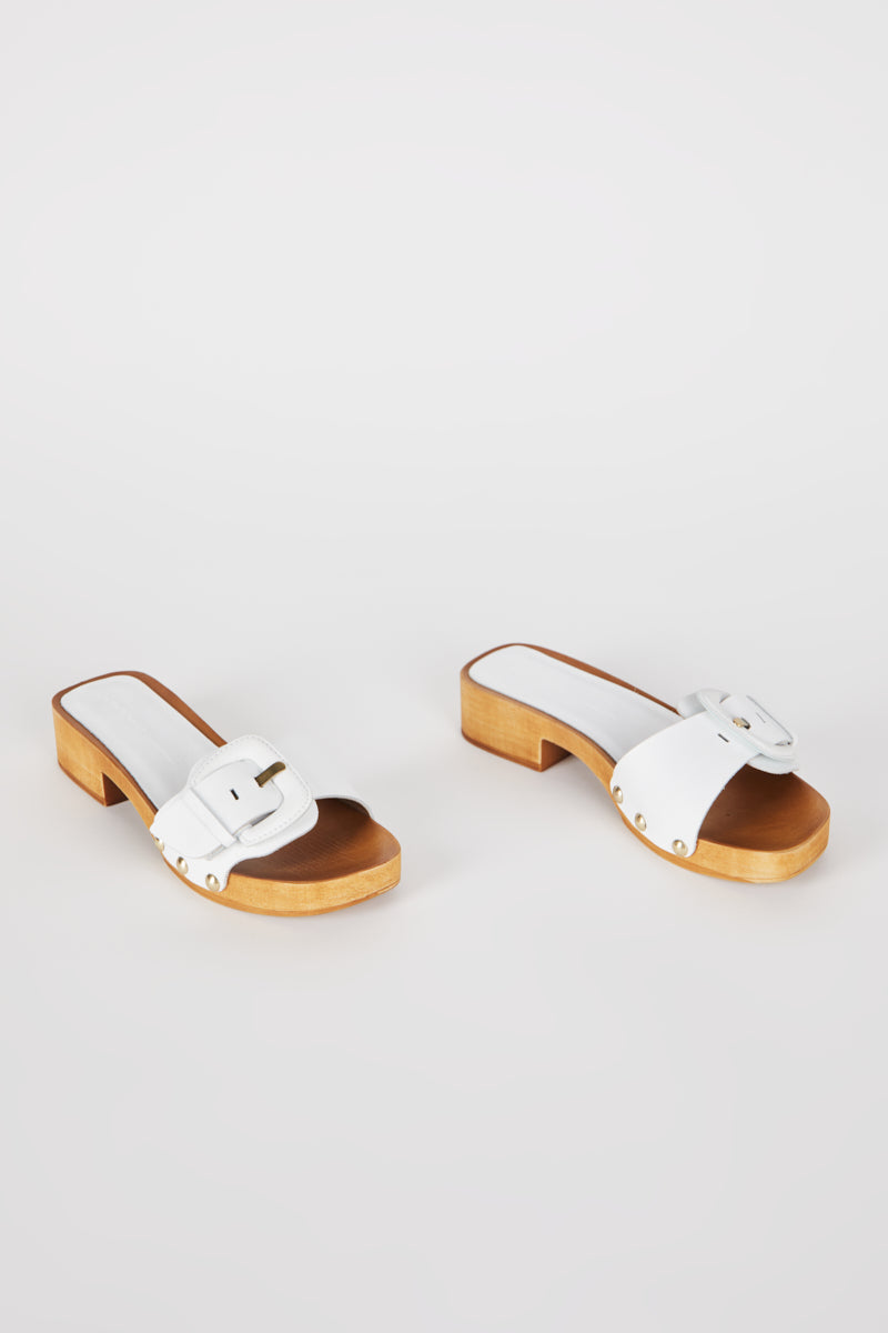 Intentionally Blank MAR LEATHER CLOG