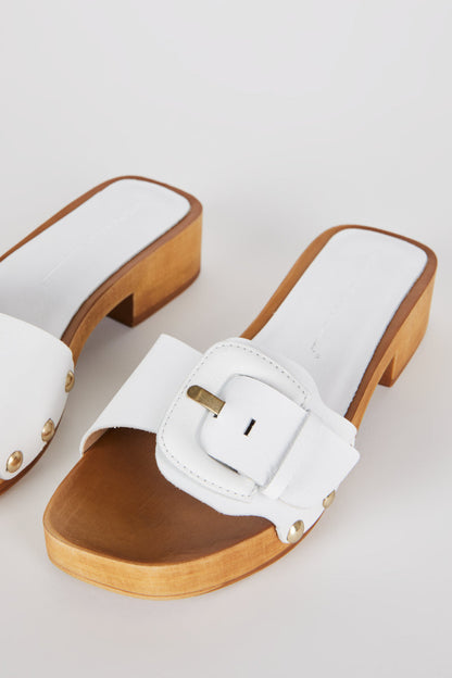 Intentionally Blank MAR LEATHER CLOG