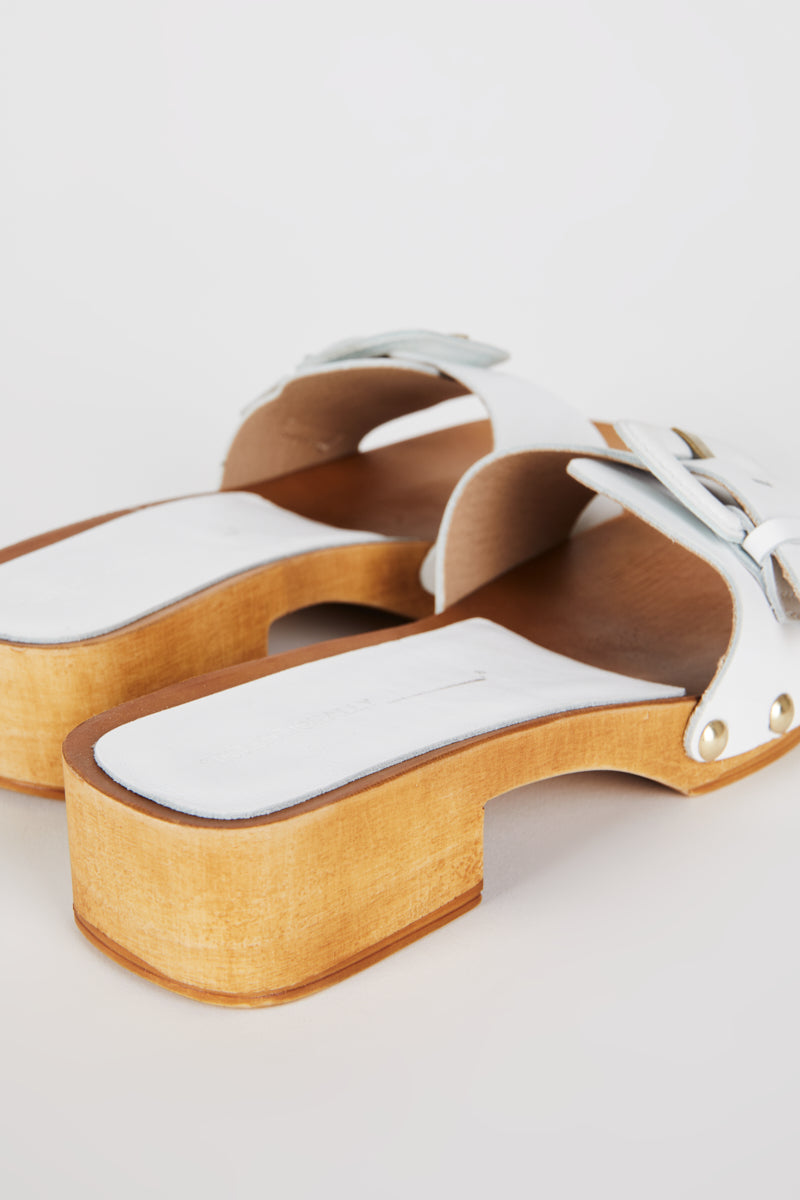 Intentionally Blank MAR LEATHER CLOG