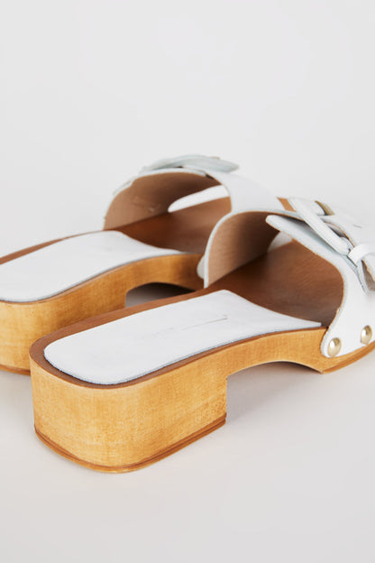 Intentionally Blank MAR LEATHER CLOG